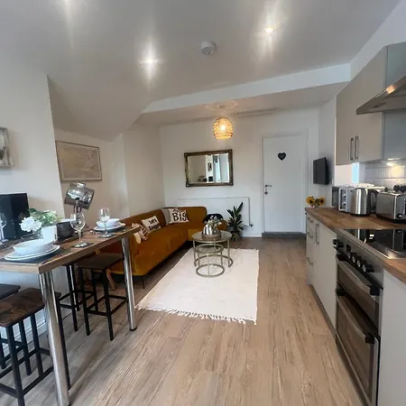 Apartamento Luxury 2-Bed Warwickshire Gem Warwick  Exterior foto