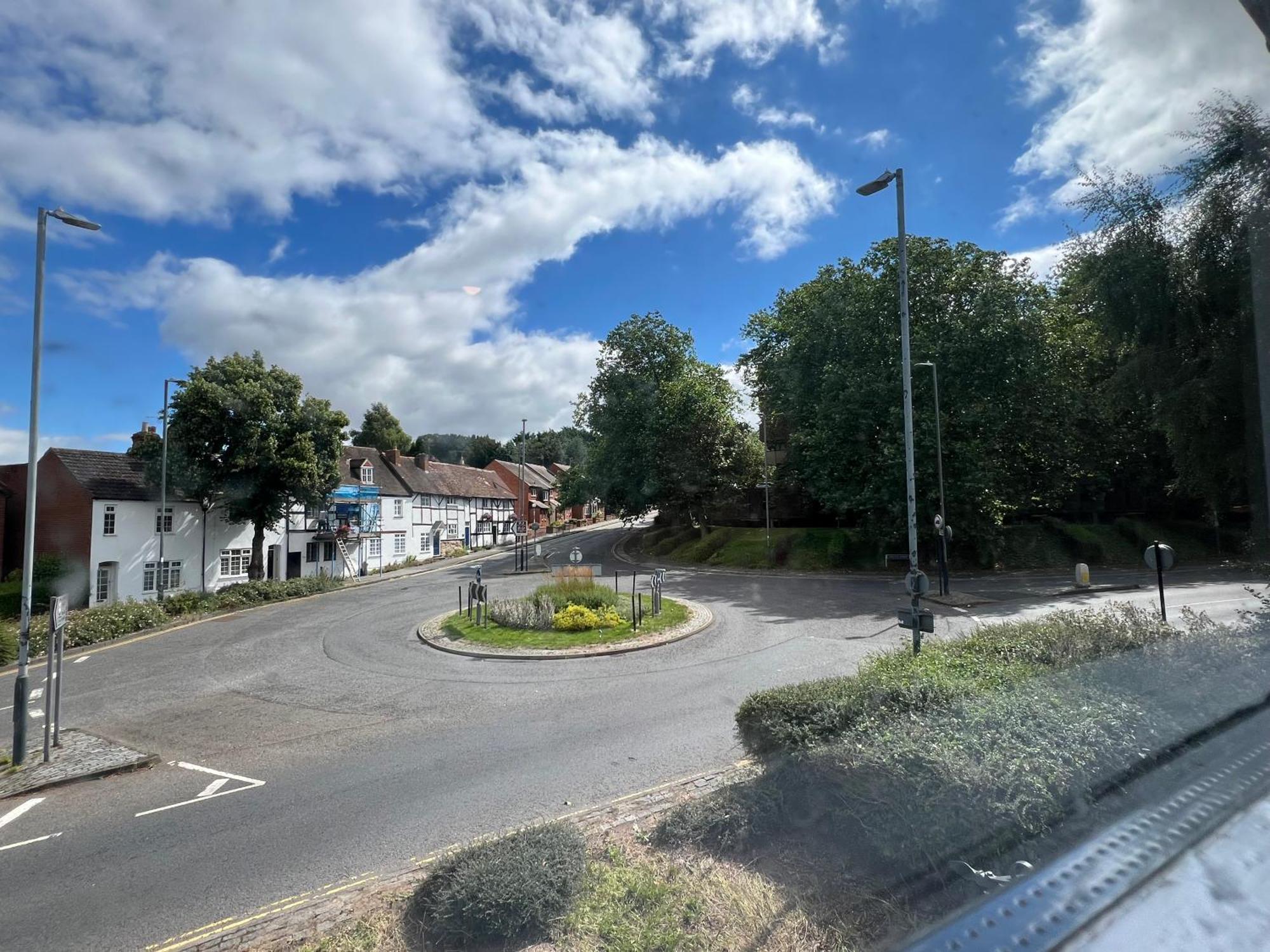 Luxury 2-bed Warwickshire Gem *