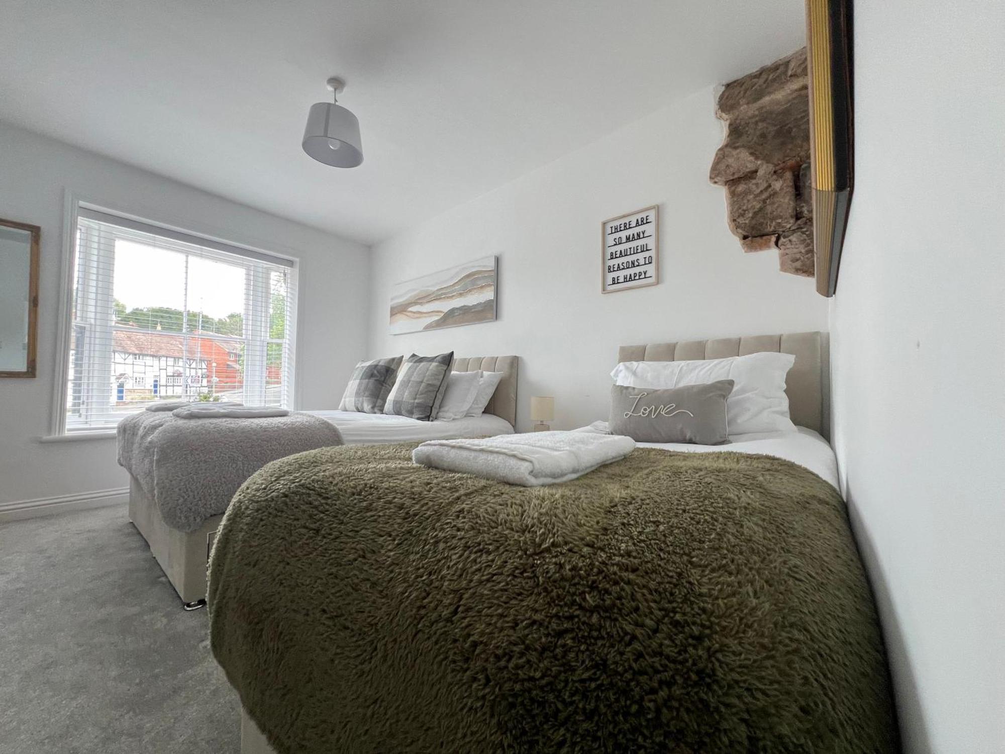 Luxury 2-bed Warwickshire Gem * Warwick (Warwickshire)