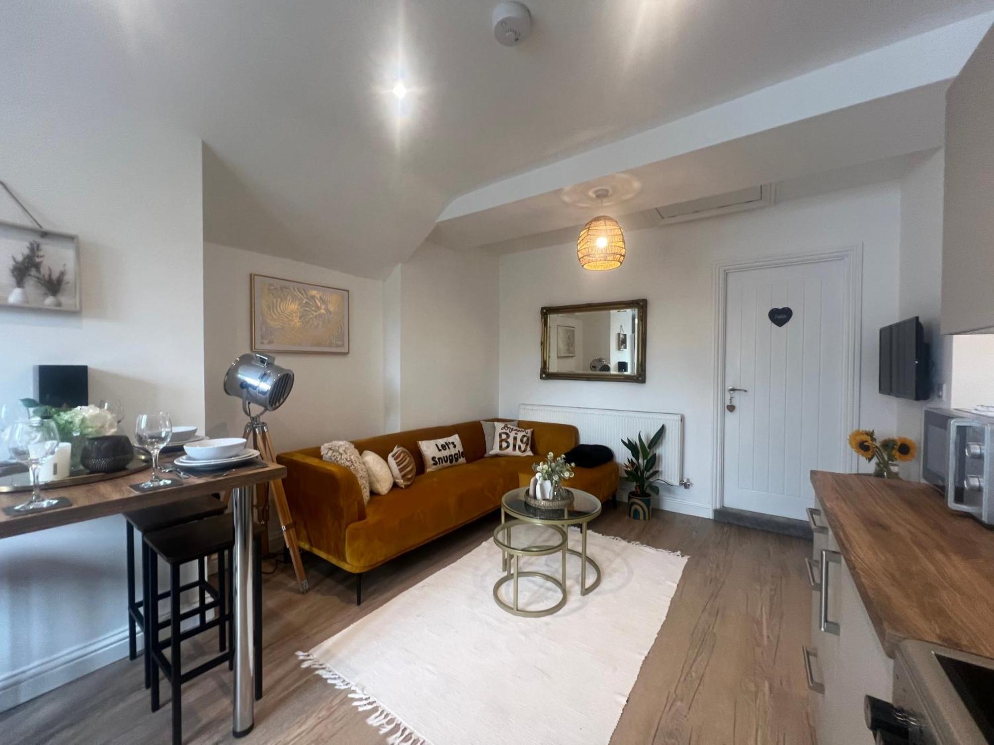 Apartment Luxury 2-bed Warwickshire Gem