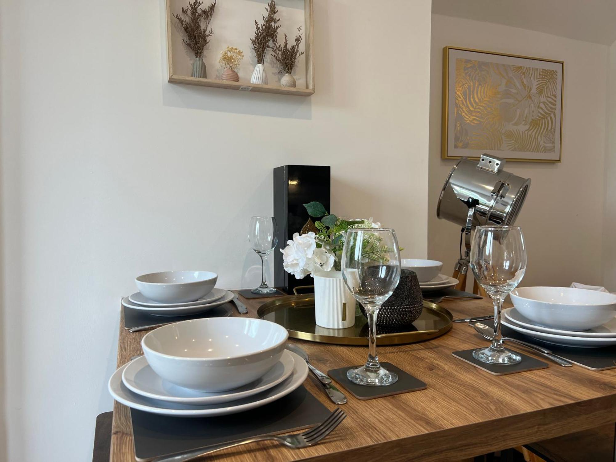 Luxury 2-bed Warwickshire Gem *